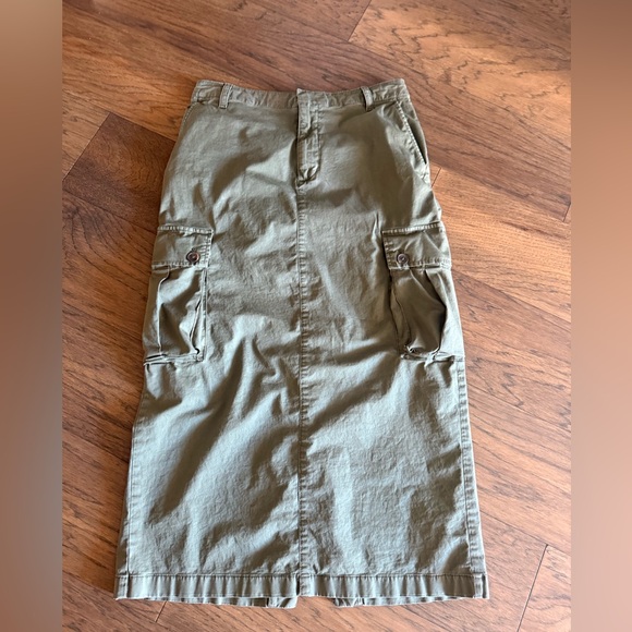 Gap Olive Utility Cargo Skirt - Picture 2 of 10